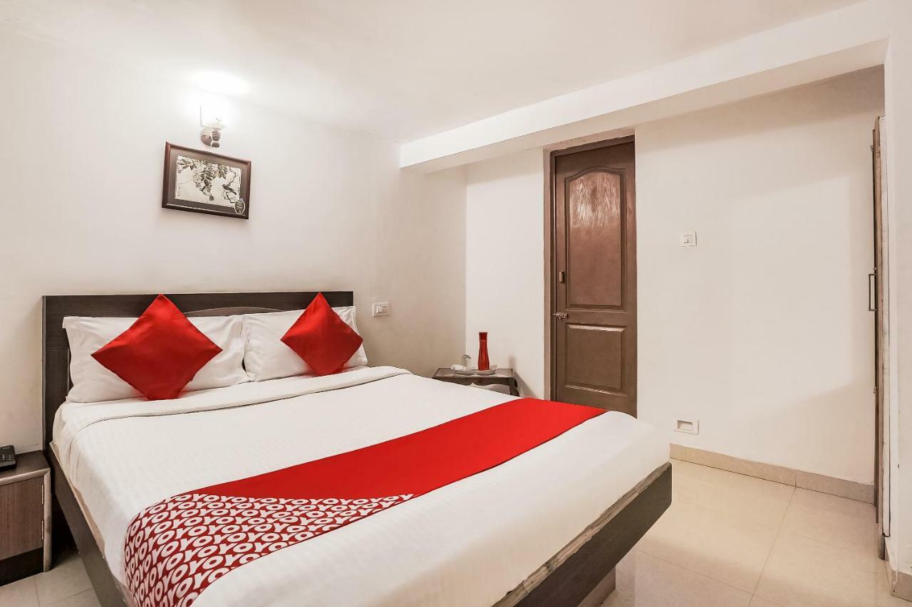 Oyo 48375 Cliff Residency 3*